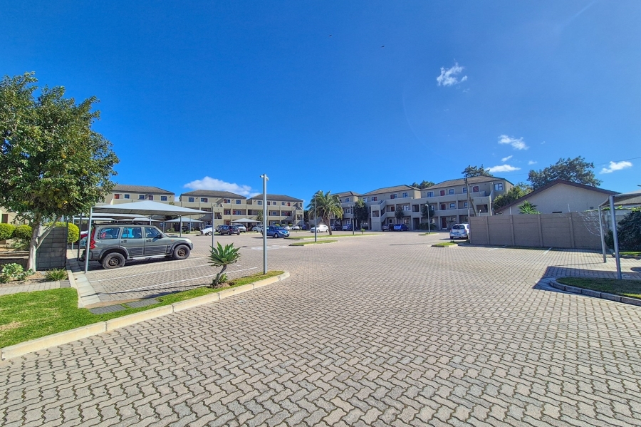 2 Bedroom Property for Sale in Groenvallei Western Cape
